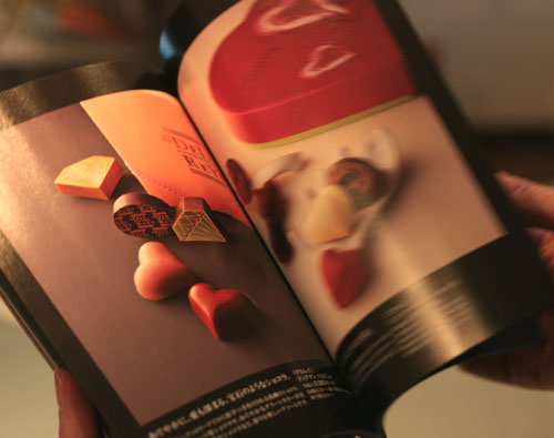 Many chocolate campanies and Valentine's Day chocolate events had catalogues for specialty chocolates. Usually those chocolates are made by a well known pâtissier. 